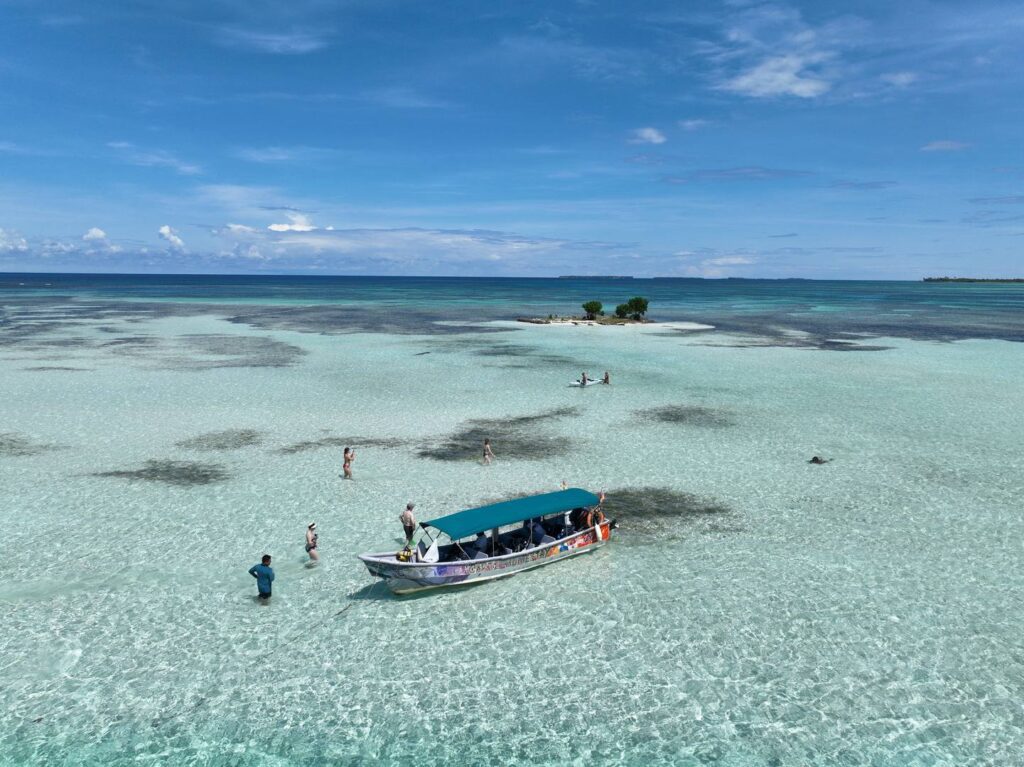 San Blas Islands vs Bocas del Toro: Which is Better? (Honest Comparison)