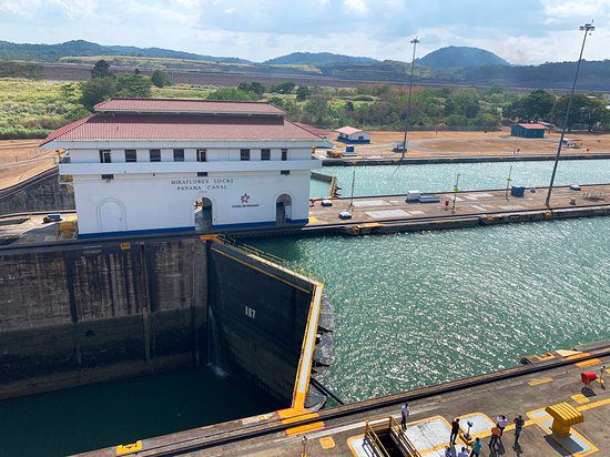 Panama Canal Tour Guide: How to Visit the Miraflores Locks