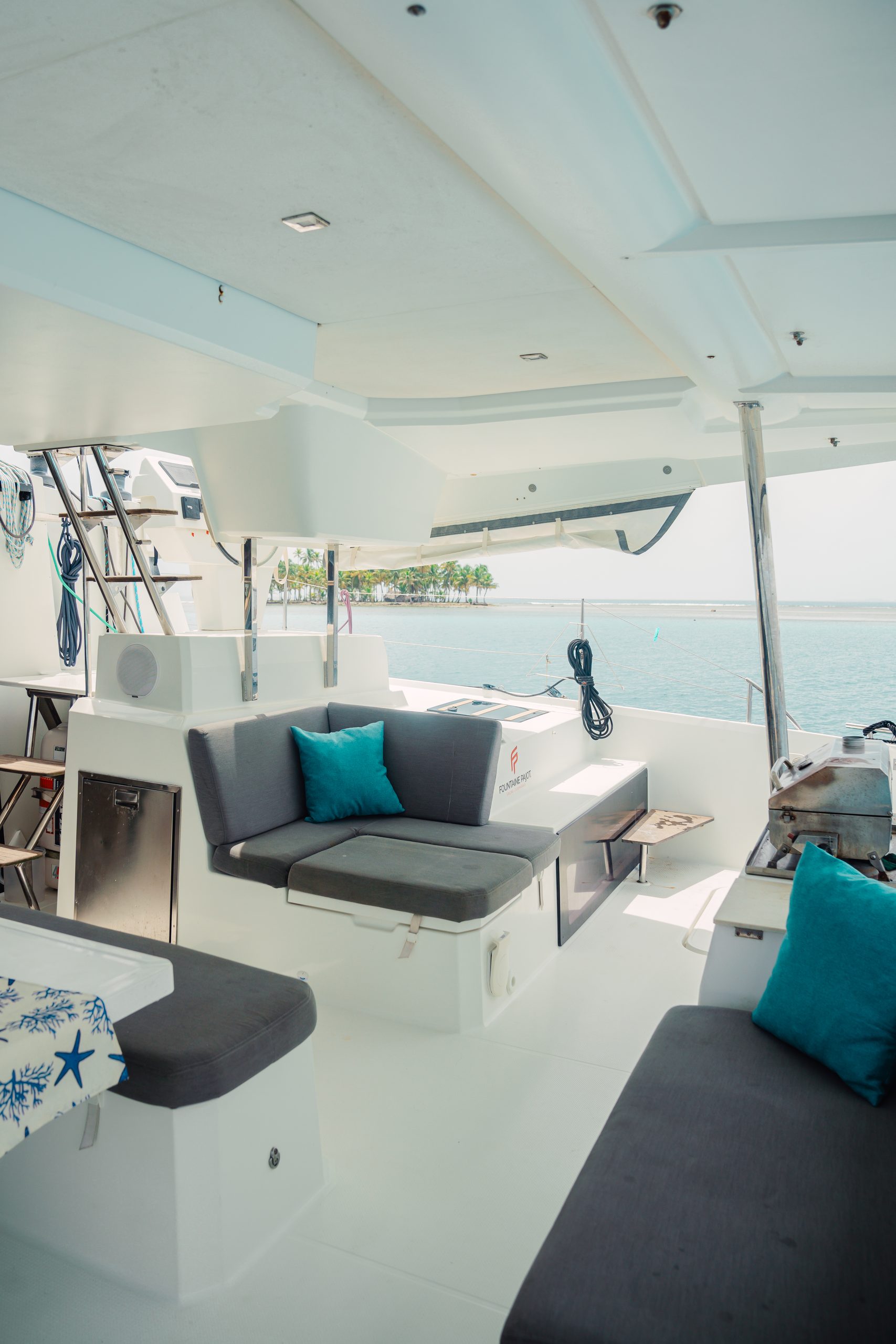 Elba 45 exterior and deck 10