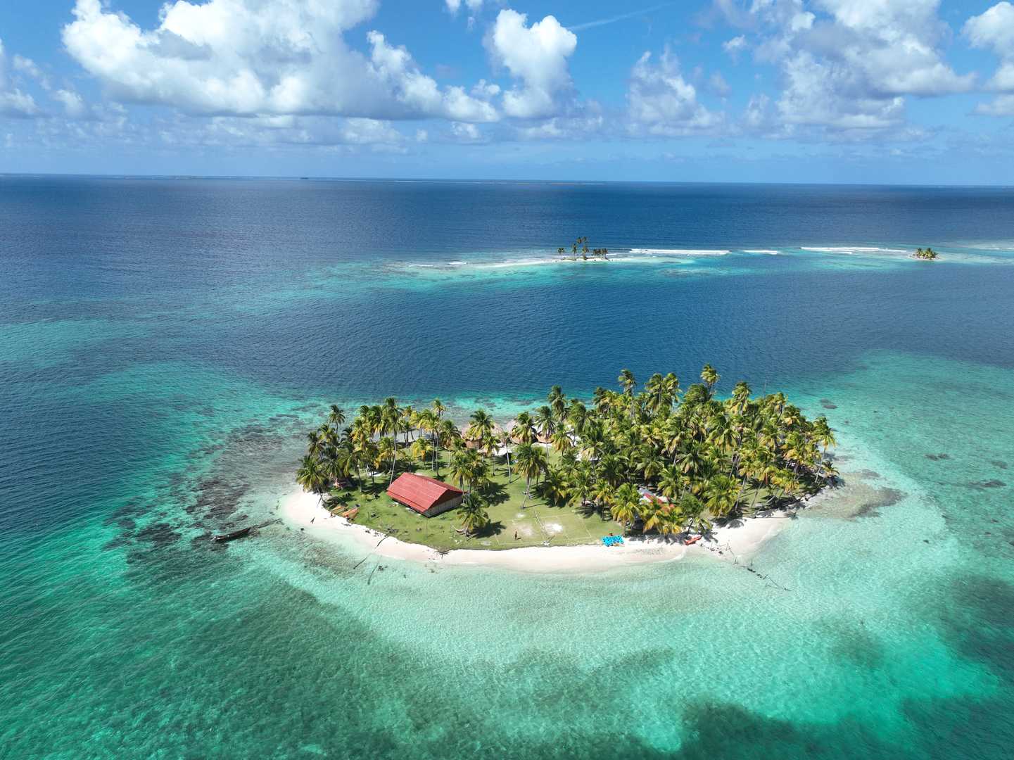 Private Room with Shared External Bathroom