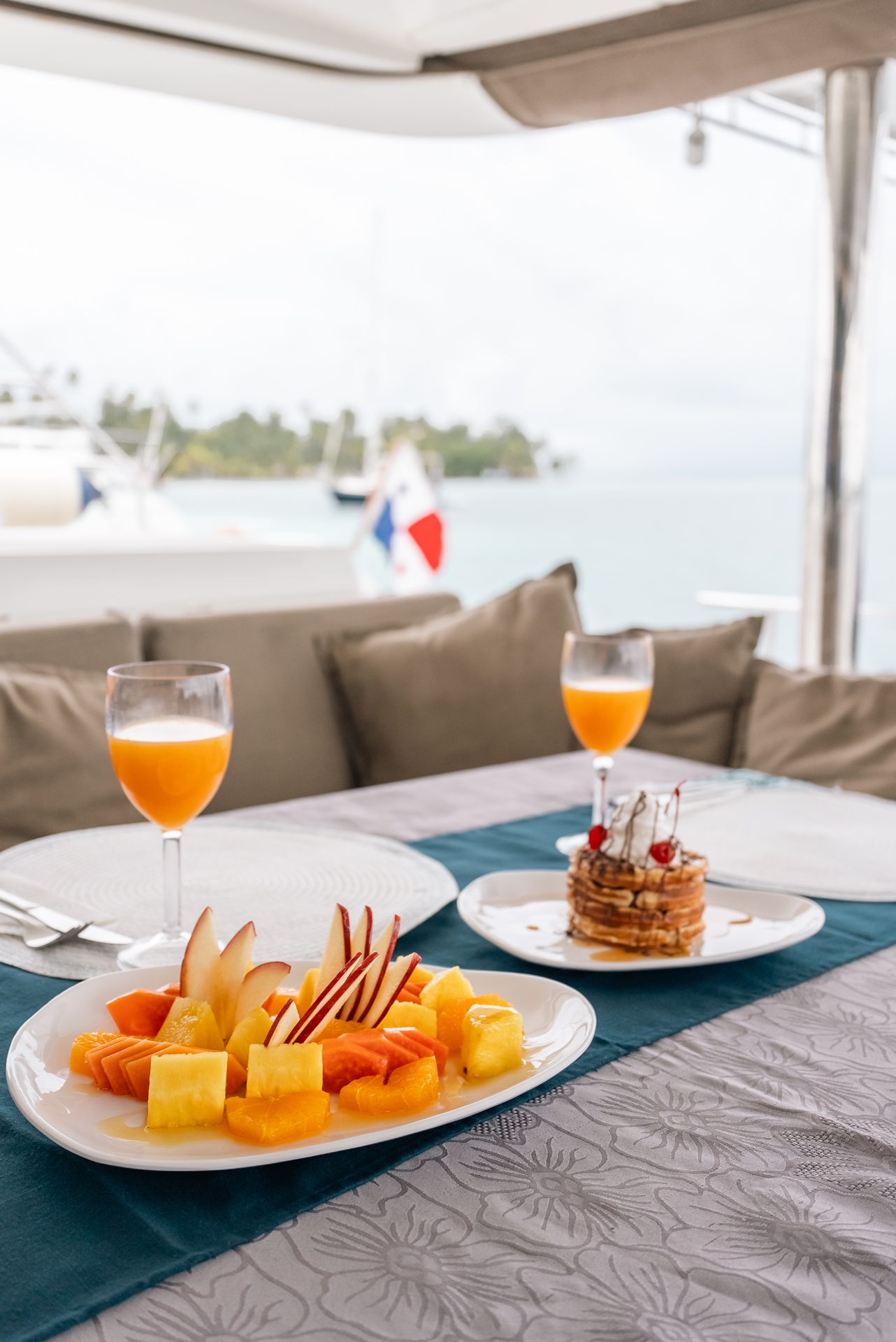 Lagoon 56 | Luxury San Blas Catamaran dining