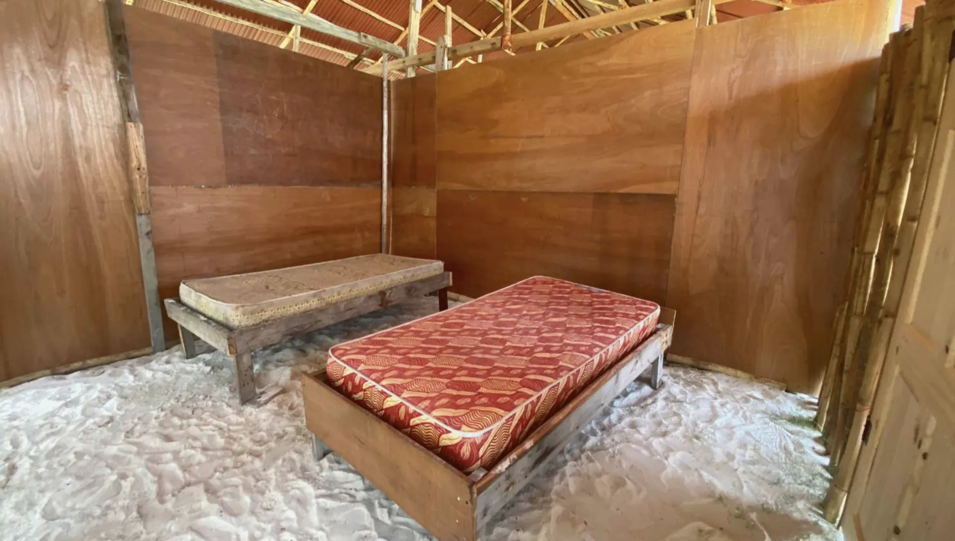 Private Room with Shared External Bathroom