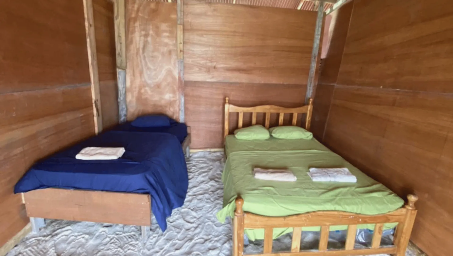 Private Room with Shared External Bathroom