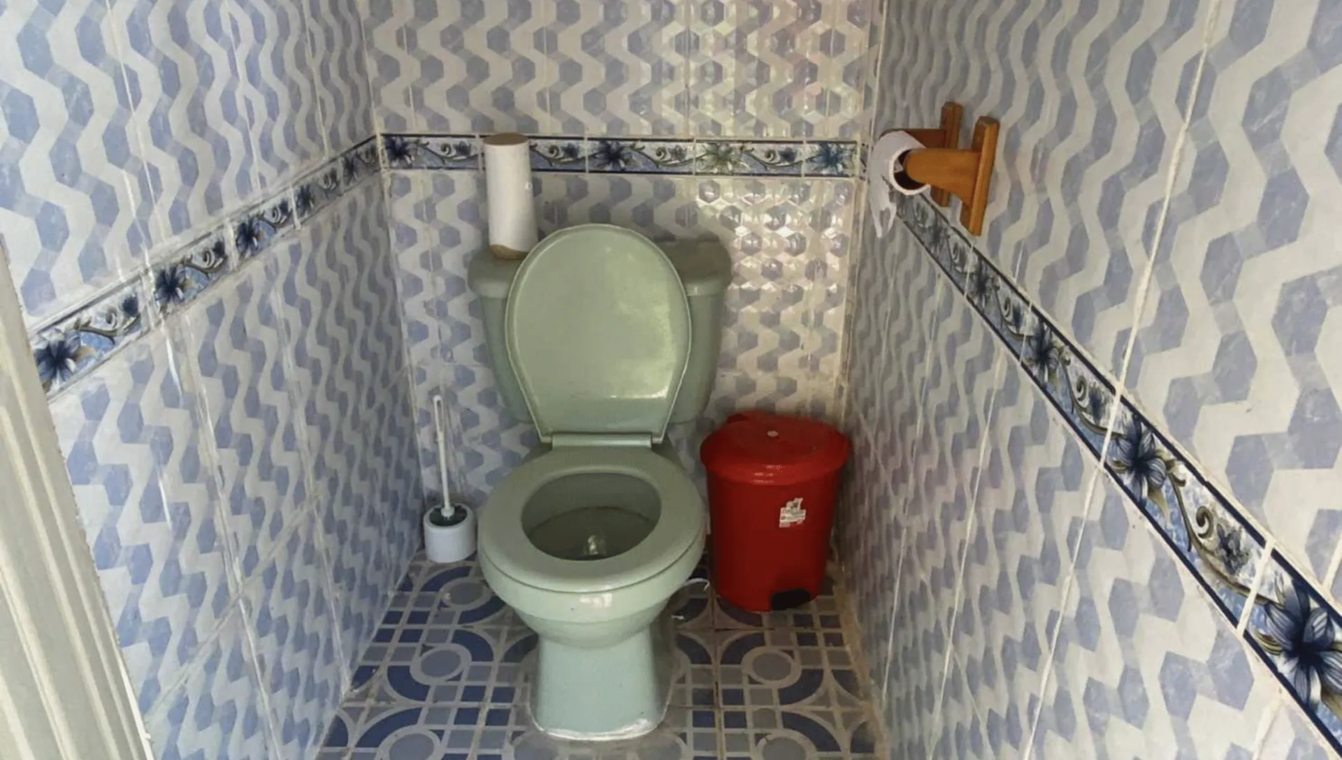 Shared Dorm with External Bathroom